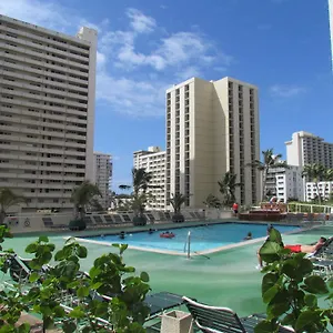 3* Aparthotel Aston At The Waikiki Banyan