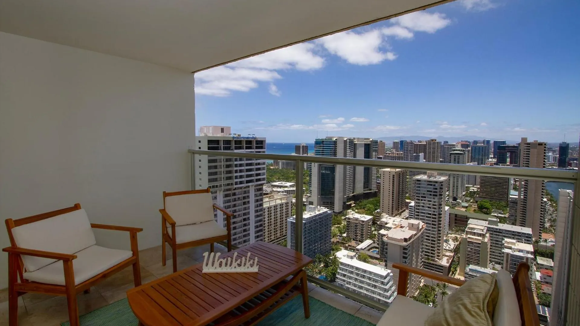 Penthouse Studio With Panoramic Ocean View Ic44 location